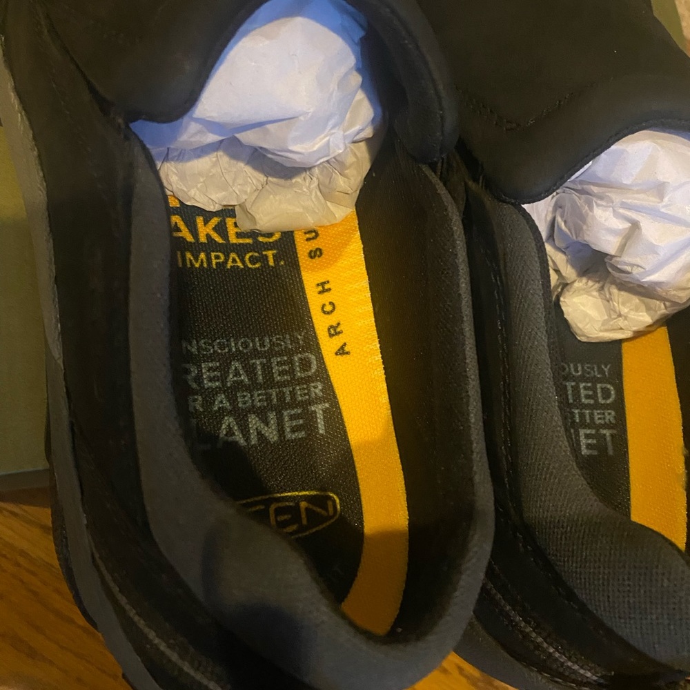 Keen Targhee Soho mens asst medium new - Picture 5 of 5